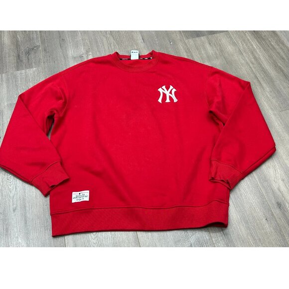 New Era New York Yankees Red Crewneck Long Sleeve MLB 3D Logo Sweatshirt Size M - Picture 2 of 10